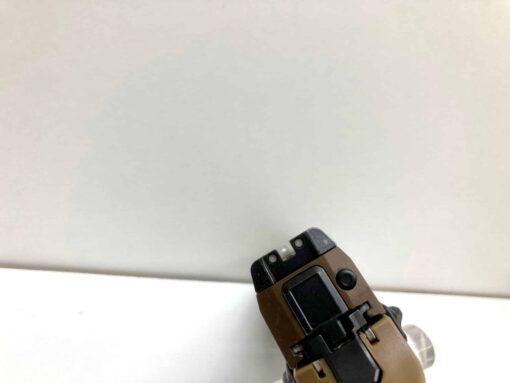 1e0a8590-6bb7-412b-a9a8-6fa2a52ac2bf.jpg