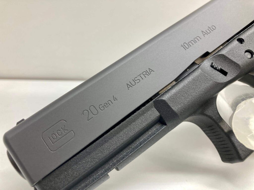 Glock20_3.jpg