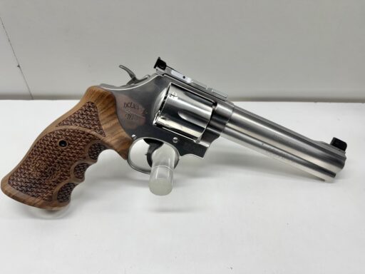 Smith & Wesson M686 PILUM (8)
